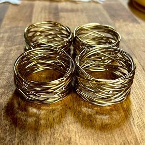 Gold Wire Nest Napkin Rings Set of 4
1.5"Dia. each (brand new)